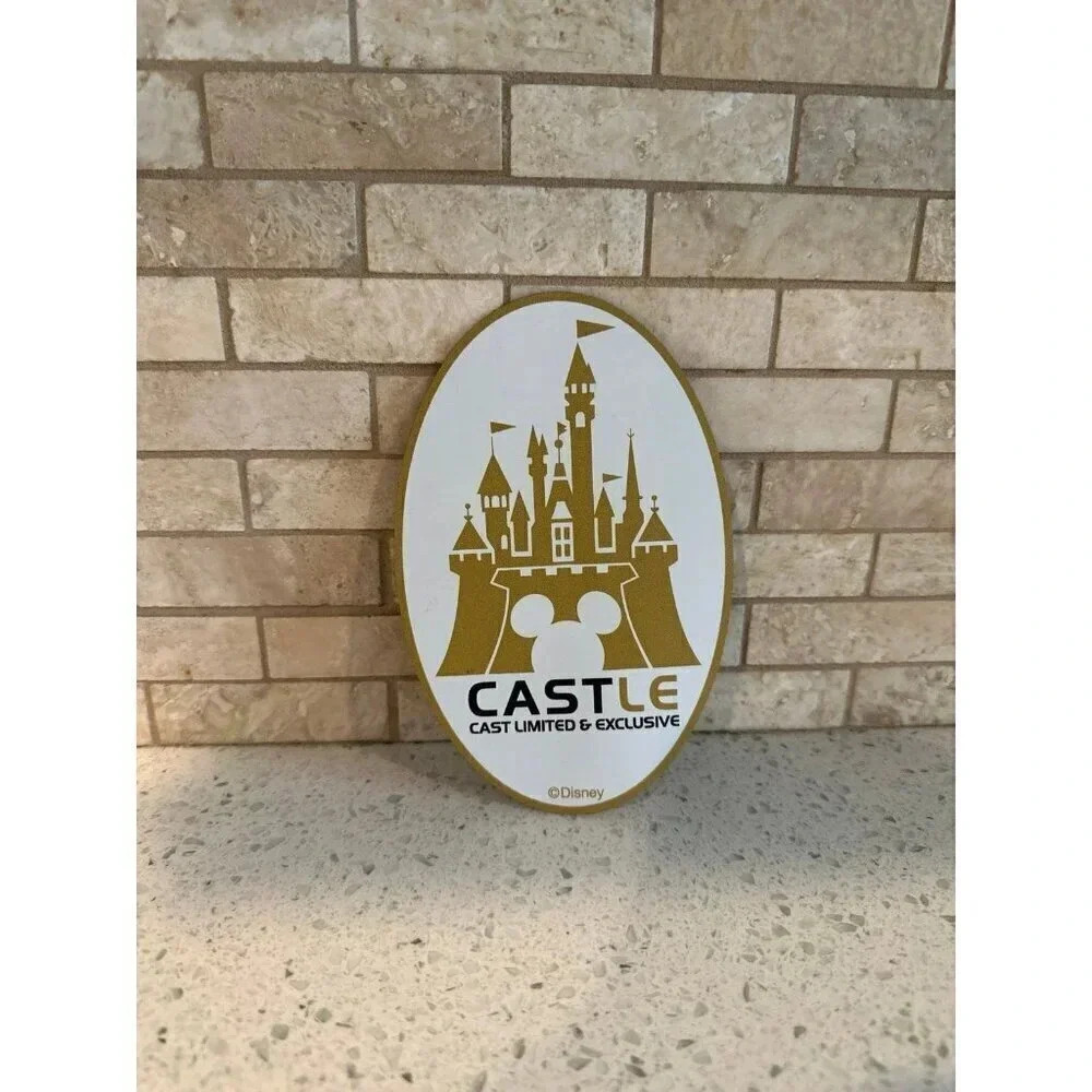 Rrae Disney Castle Cast Limited‎ And Exclusive Car Magnet sd
